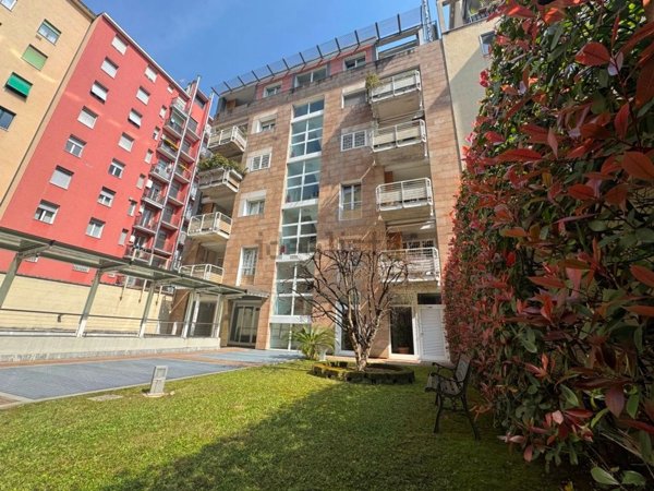 appartamento in vendita a Milano in zona Il Portello