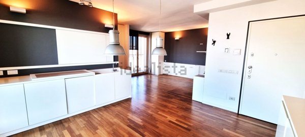 appartamento in vendita a Milano in zona Dergano