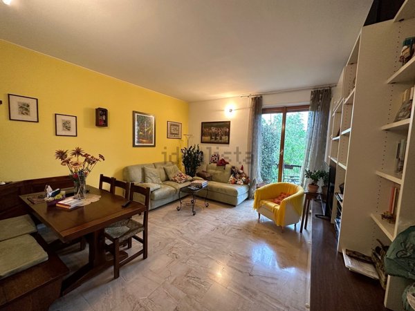 appartamento in vendita a Milano in zona Ronchetto sul Naviglio