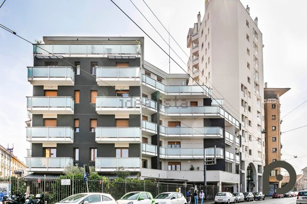 appartamento in vendita a Milano in zona Porta Genova