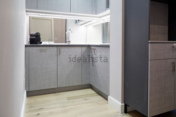 appartamento in vendita a Milano in zona Loreto