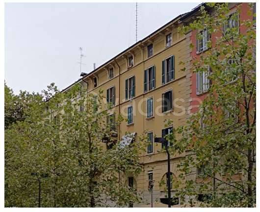 appartamento in vendita a Milano in zona Porta Nuova