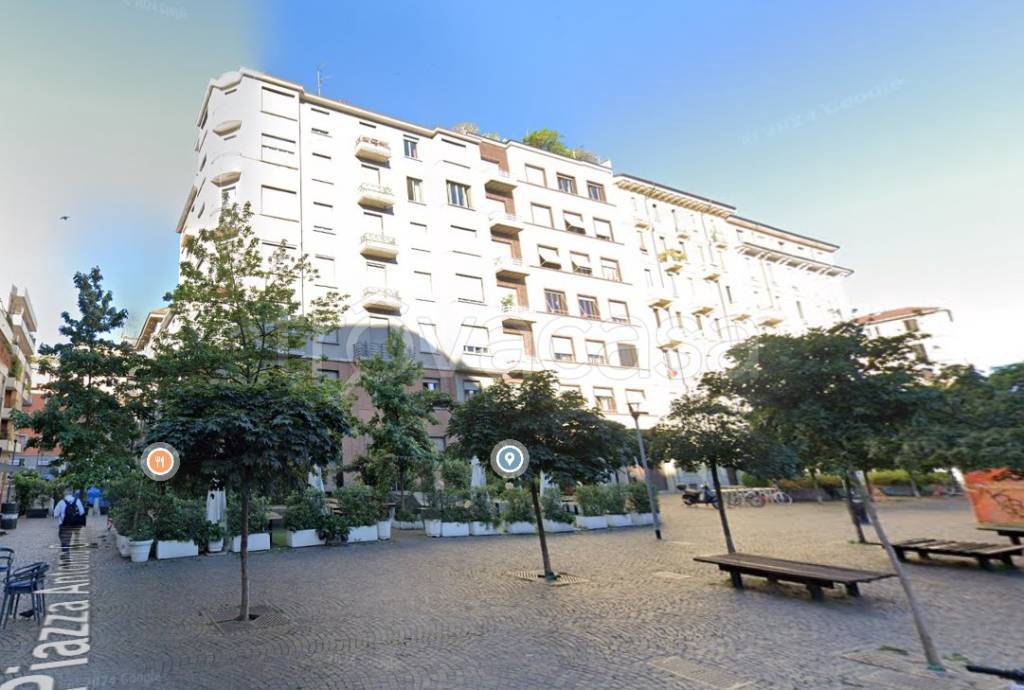 appartamento in vendita a Milano in zona Piazzale Lodi