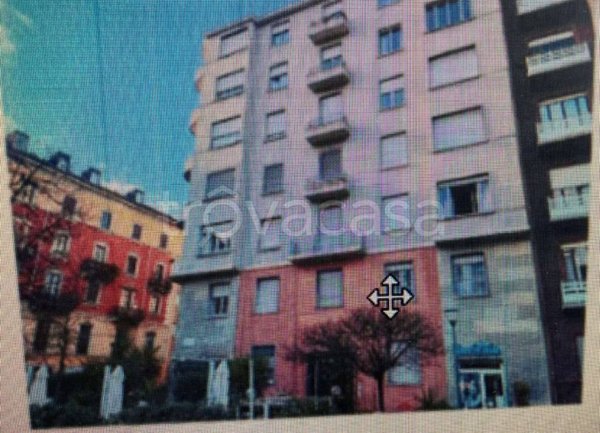 appartamento in vendita a Milano in zona Sempione