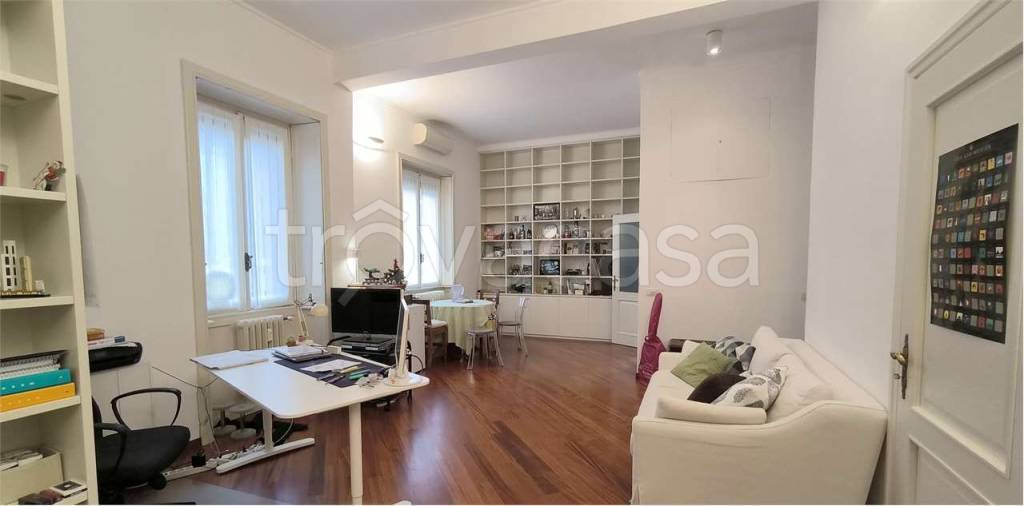 appartamento in vendita a Milano in zona Città Studi