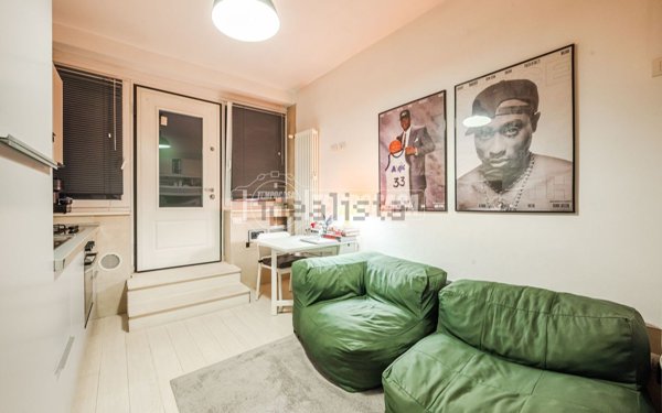 appartamento in vendita a Milano in zona Vigentino