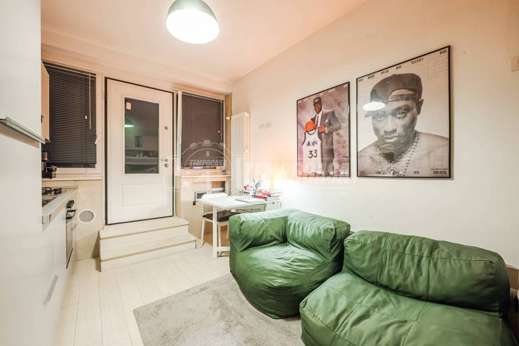 appartamento in vendita a Milano in zona Vigentino