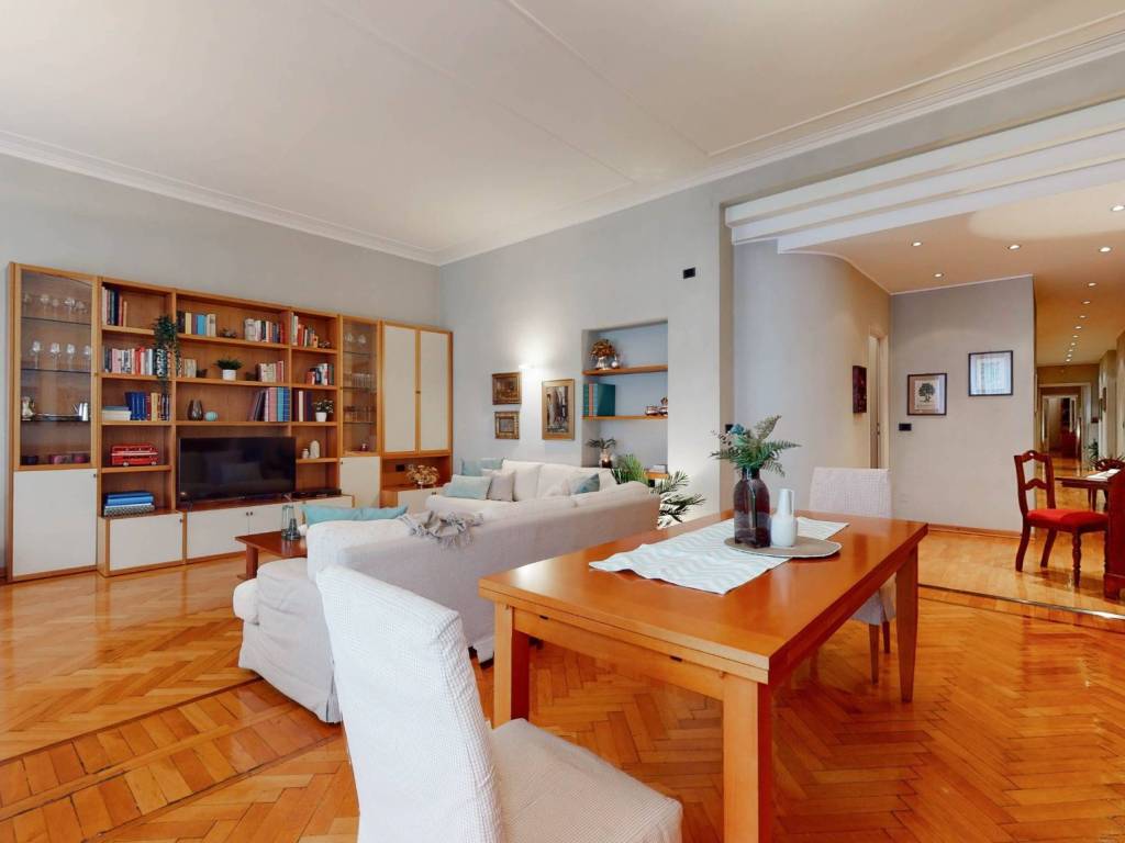 appartamento in vendita a Milano in zona Centro Direzionale