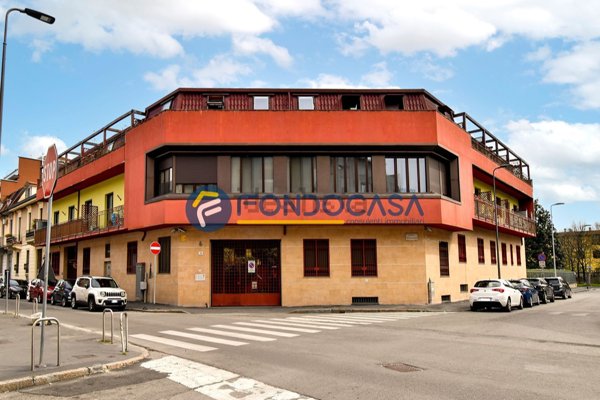 appartamento in vendita a Milano in zona Gorla