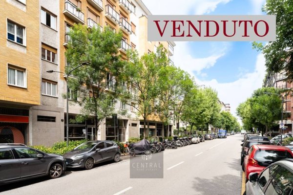 appartamento in vendita a Milano in zona Sempione