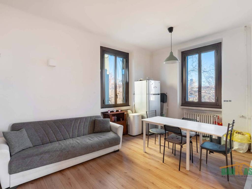 appartamento in vendita a Milano in zona Isola