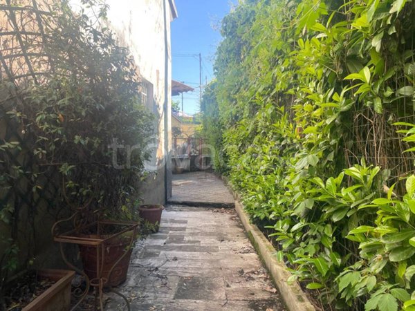 casa indipendente in vendita a Milano in zona Segnano