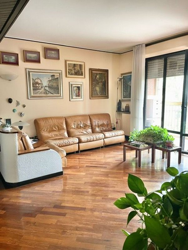 appartamento in vendita a Milano in zona Vigentino