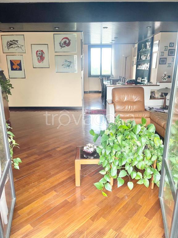 appartamento in vendita a Milano in zona Vigentino
