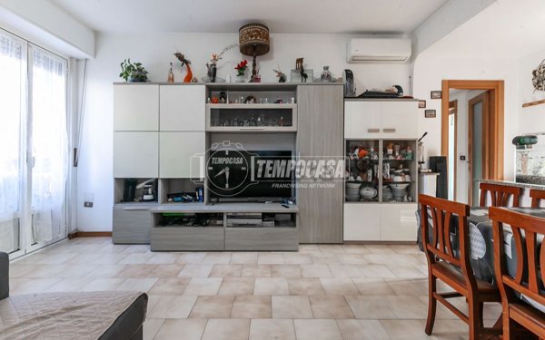 appartamento in vendita a Milano in zona Dergano