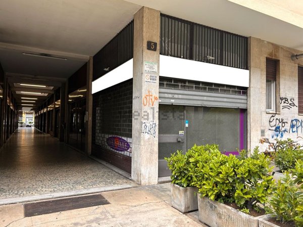 ufficio in vendita a Milano