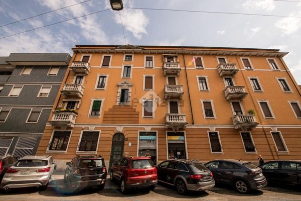 appartamento in vendita a Milano in zona Porta Vittoria