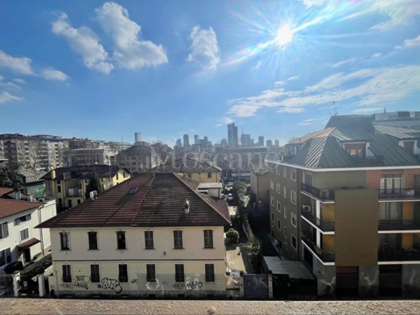 appartamento in vendita a Milano in zona Isola