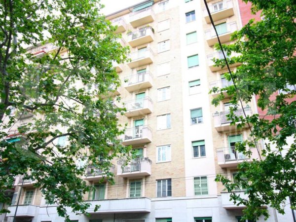 appartamento in vendita a Milano in zona San Siro