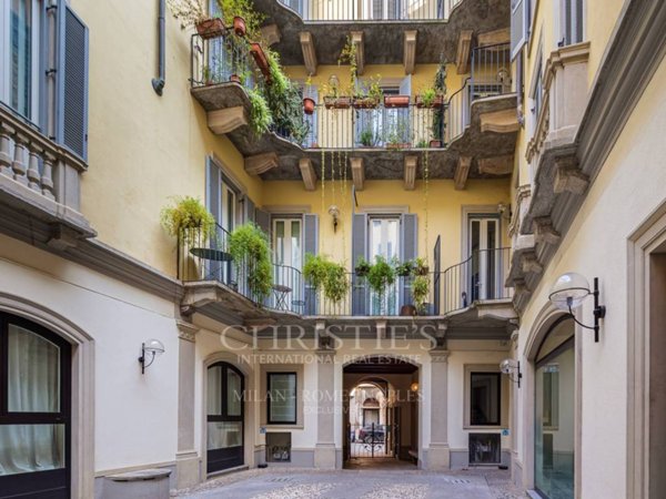 appartamento in vendita a Milano in zona Sempione