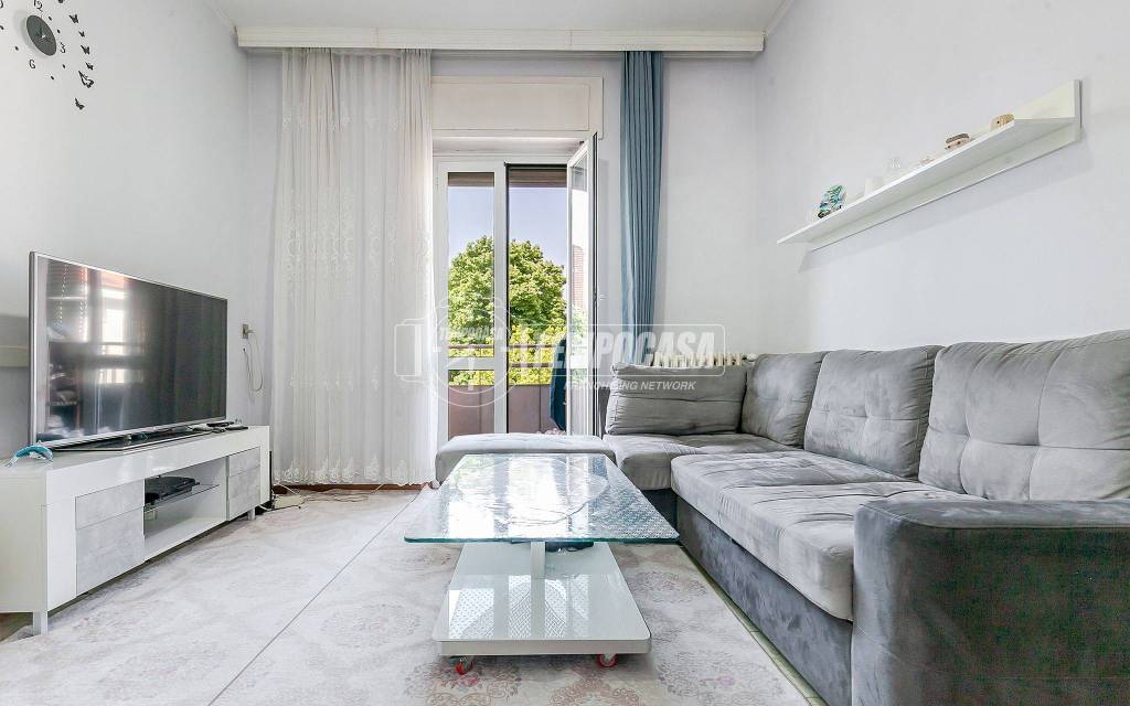 appartamento in vendita a Milano in zona Dergano