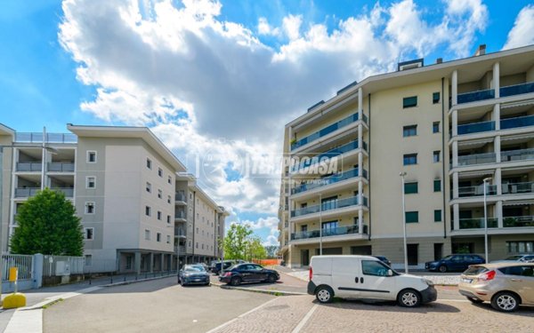 appartamento in vendita a Milano in zona Vigentino
