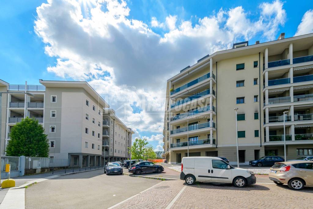 appartamento in vendita a Milano in zona Vigentino