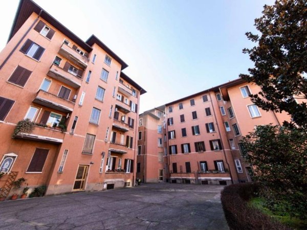 appartamento in vendita a Milano in zona Cagnola
