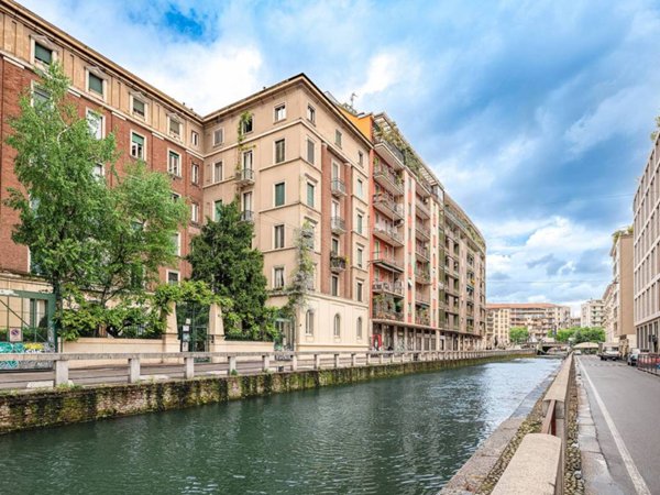 appartamento in vendita a Milano in zona Porta Genova