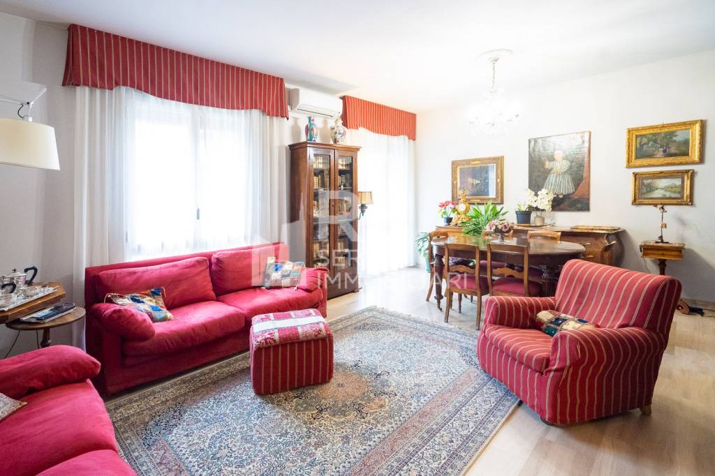 appartamento in vendita a Milano in zona Forlanini