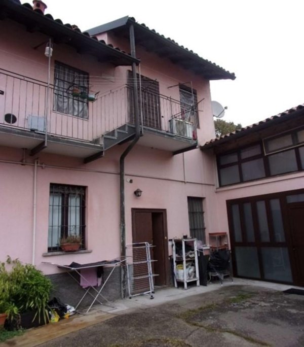 appartamento in vendita a Milano in zona Feltre