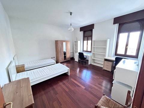 appartamento in vendita a Milano in zona Isola