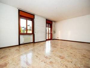 appartamento in vendita a Milano in zona Solari