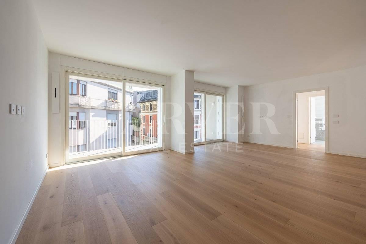 appartamento in vendita a Milano in zona Sempione