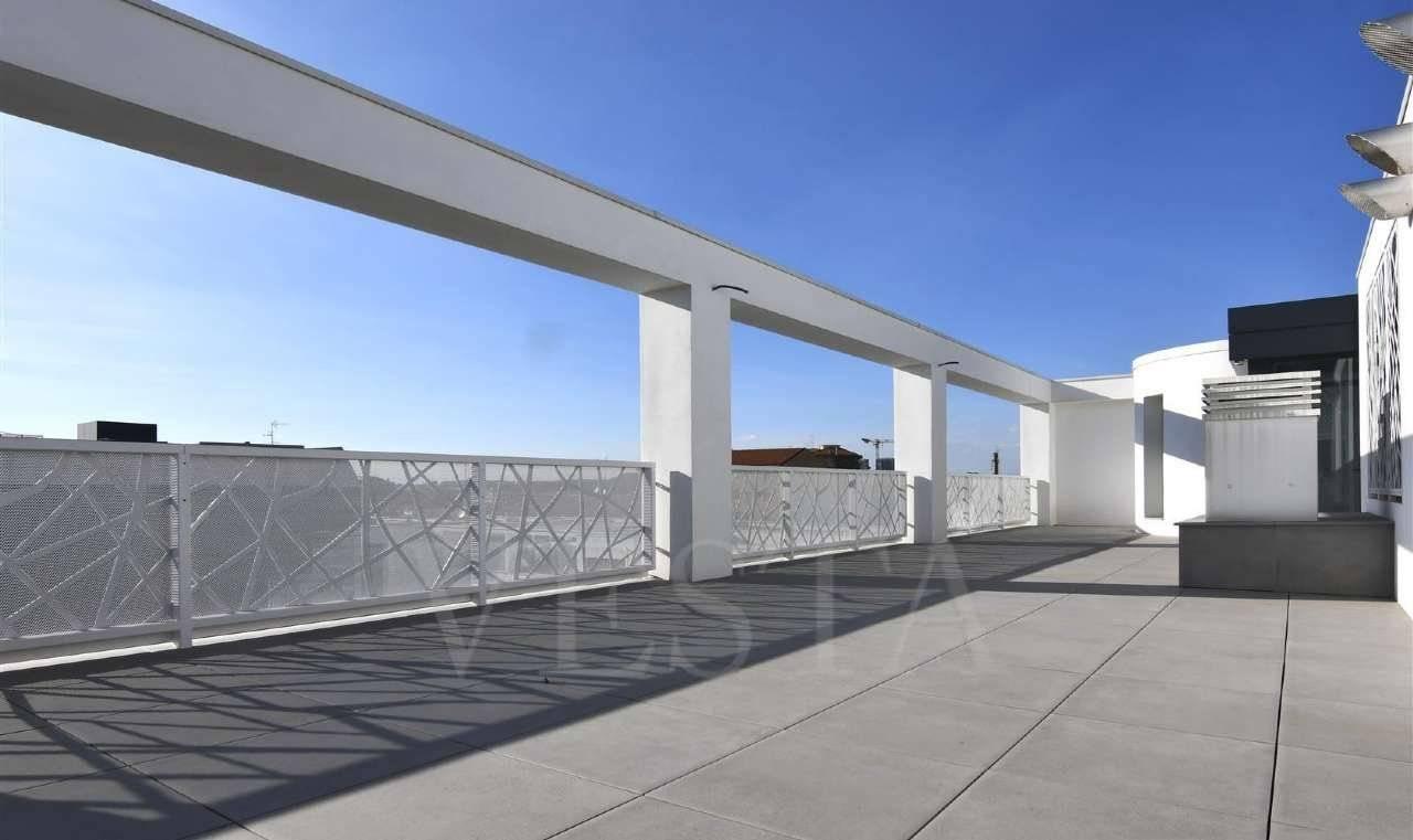 appartamento in vendita a Milano in zona Crescenzago