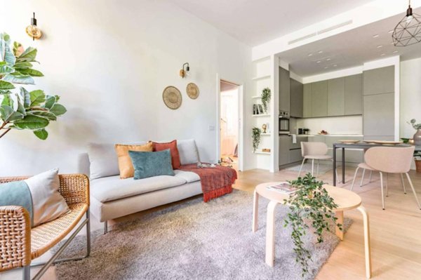 appartamento in vendita a Milano in zona Porta Vigentina