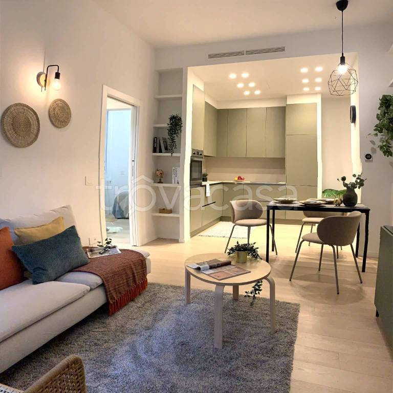appartamento in vendita a Milano in zona Porta Vigentina