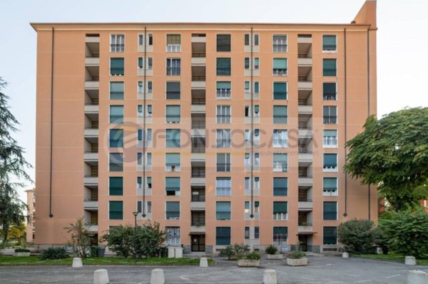 appartamento in vendita a Milano in zona Crescenzago