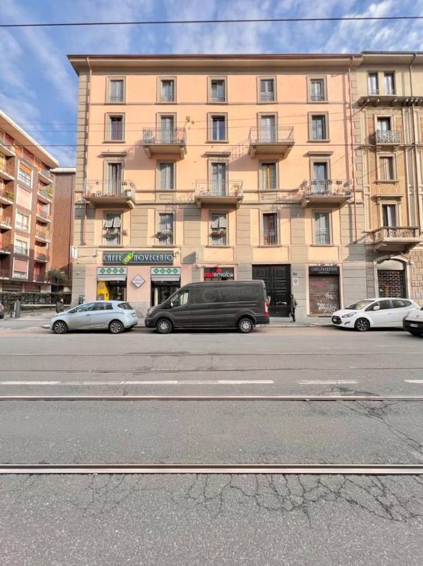 appartamento in vendita a Milano in zona Bocconi