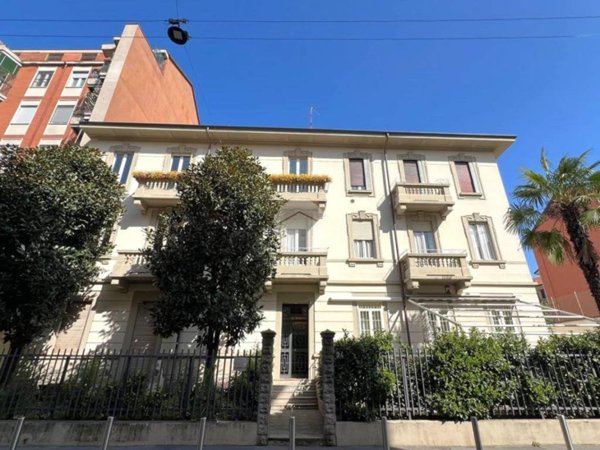 appartamento in vendita a Milano in zona Dergano
