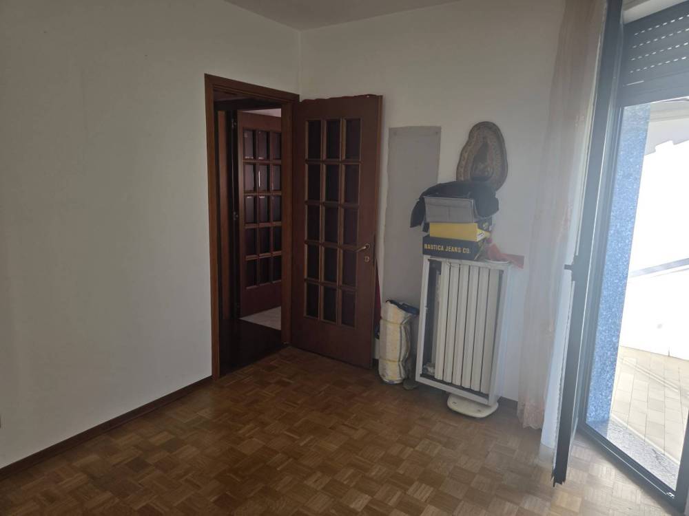 appartamento in vendita a Milano in zona Baggio