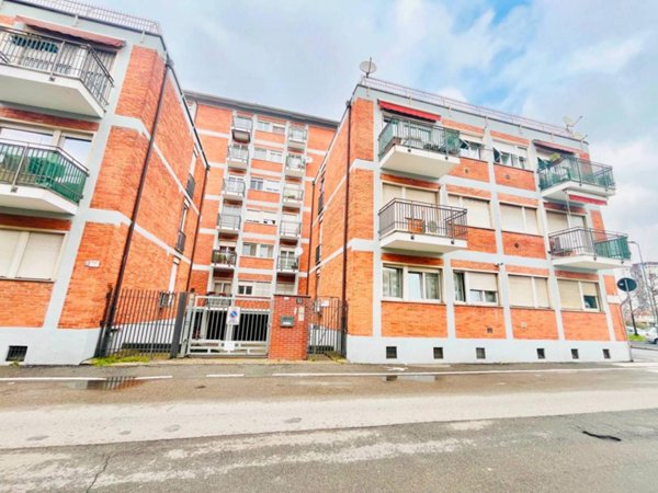 appartamento in vendita a Milano in zona Quarto Oggiaro