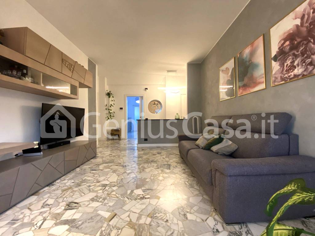appartamento in vendita a Milano in zona Isola