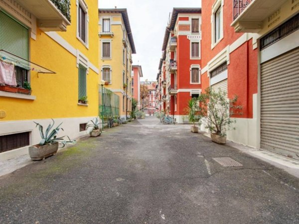 appartamento in vendita a Milano in zona Isola