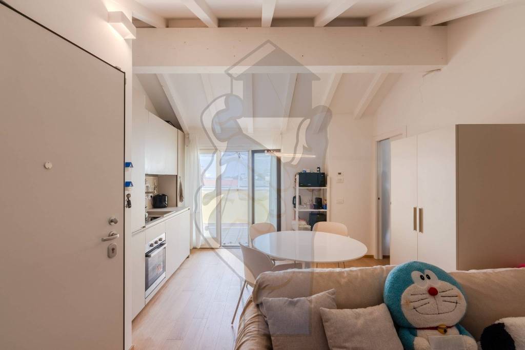 appartamento in vendita a Milano in zona Gorla