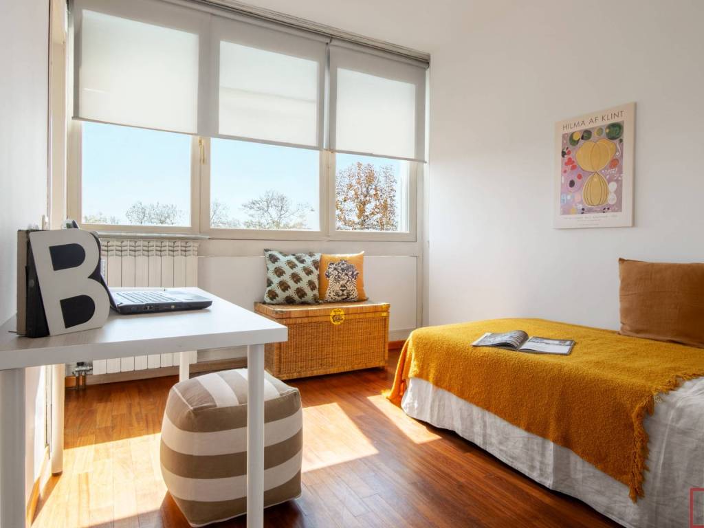 appartamento in vendita a Milano in zona Guastalla