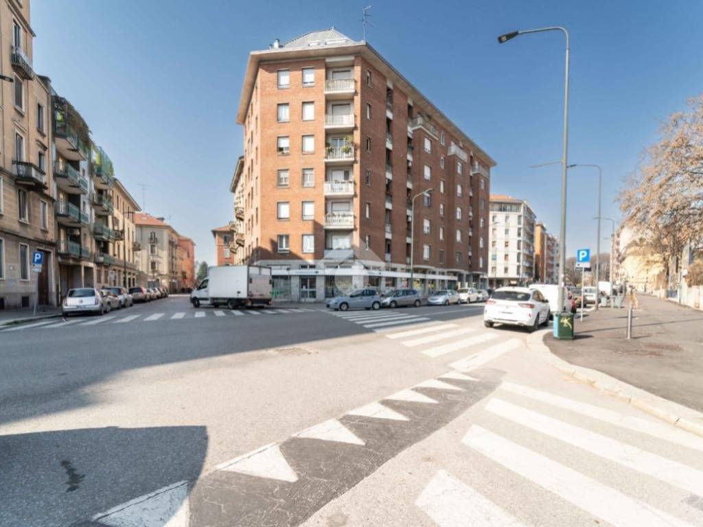 appartamento in vendita a Milano in zona Corvetto
