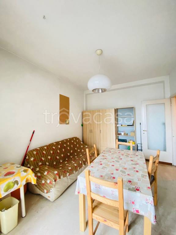 appartamento in vendita a Milano in zona Feltre