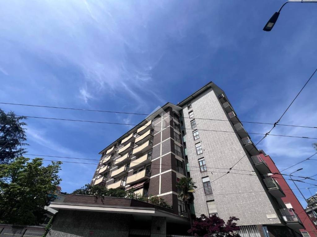 appartamento in vendita a Milano in zona Porta Vittoria