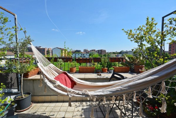 appartamento in vendita a Milano in zona Porta Genova